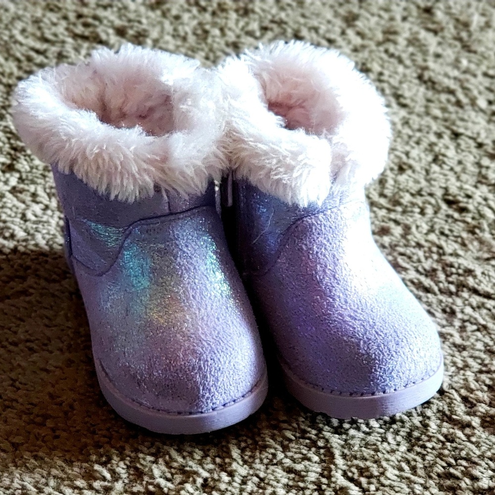 Cat & Jack Toddler sz 4 Lilac Shimmer Winter boots